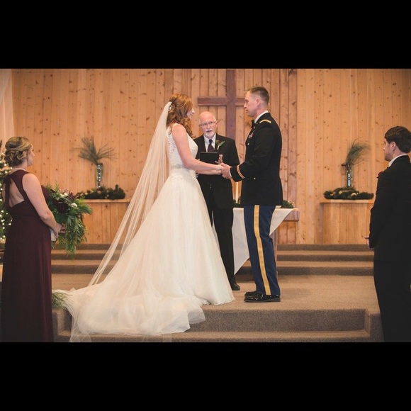 Wedding gown- limited design! Size 8 altered - Picture 7 of 8